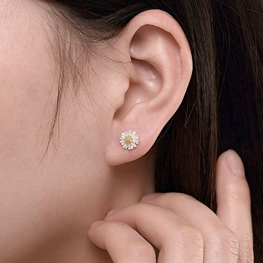 ๐๏ธ Solid S925 Sterling Silver Daisy Delights Stud Earrings - Picture 5 of 7